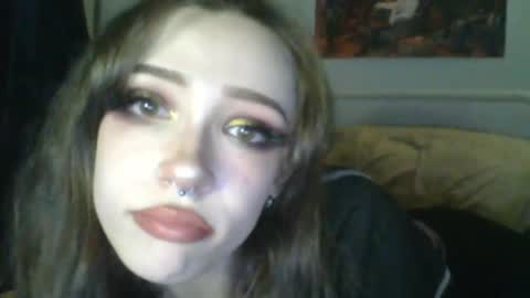 Snapshot of sendforesme chatting on March 8, 12:53 am goddess esme  online show from March 8, 12:53 am