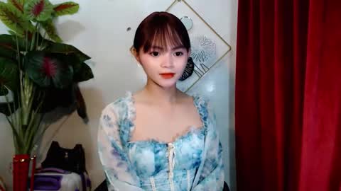 Snapshot of sensational_yeng chatting on October 16, 8:28 am sensational_yeng online show from October 16, 8:28 am
