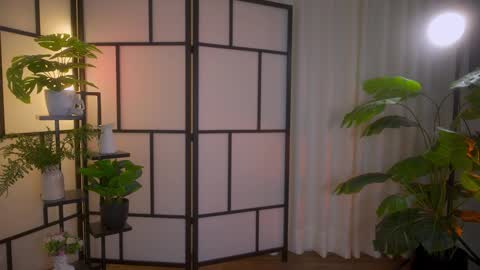 Snapshot of sensualcherry_ chatting on February 12, 1:41 am Maria- OF sensual bee online show from February 12, 1:41 am