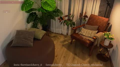 Maria- OF sensual bee online show from March 18, 1:10 am