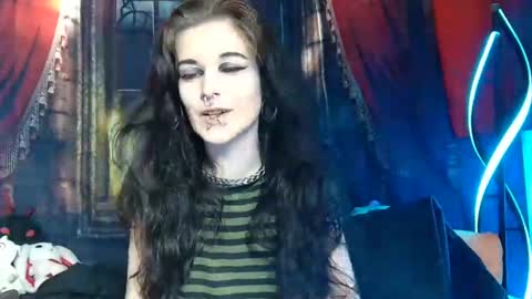 Seraphin Munster online show from January 1, 5:33 pm