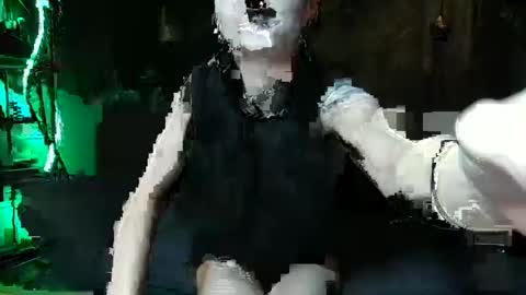 Seraphin Munster online show from October 7, 5:28 pm