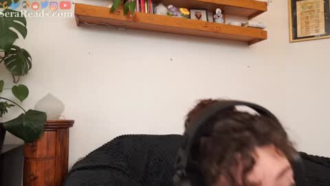 SeraReads online show from November 21, 2:08 pm