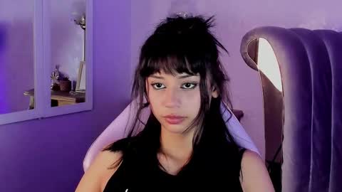 Snapshot of seren_bleck chatting on October 8, 2:49 am Seren Follow me online show from October 8, 2:49 am