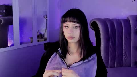 Snapshot of seren_bleck chatting on October 1, 2:49 am Seren Follow me online show from October 1, 2:49 am