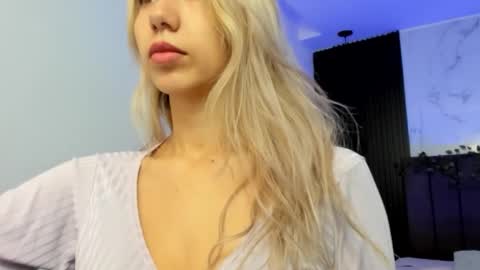 Serene online show from December 17, 12:31 pm