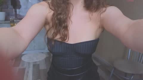 Hey Guys and Girls non-binary personalities  Im Sereta online show from March 25, 9:45 am