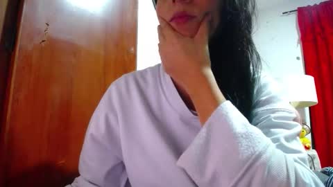 sexmilkdirty online show from November 4, 12:37 am