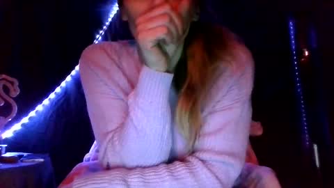 sexxileeah online show from February 3, 4:14 am