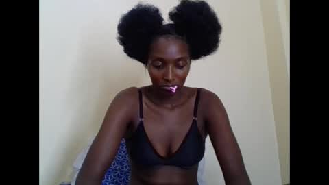 sexxy_liney online show from February 25, 10:31 pm
