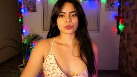 Snapshot of sexxylady__ chatting on December 2, 11:44 am Angie online show from December 2, 11:44 am