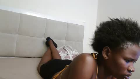 Snapshot of sexxymaya25 chatting on October 20, 6:22 pm maya online show from October 20, 6:22 pm