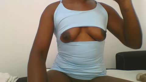 Snapshot of sexy__lips chatting on January 12, 8:04 am Tina online show from January 12, 8:04 am
