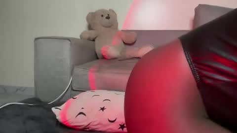 sexy_aluna online show from March 11, 9:17 pm