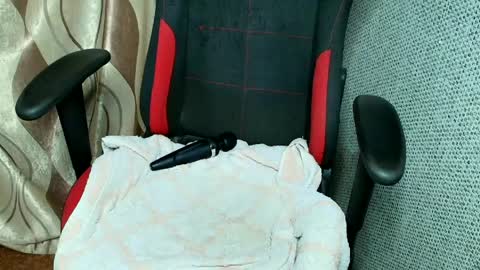 Jessica  Face only in pvt or in snapchat Dont ask more.... online show from April 5, 7:46 pm