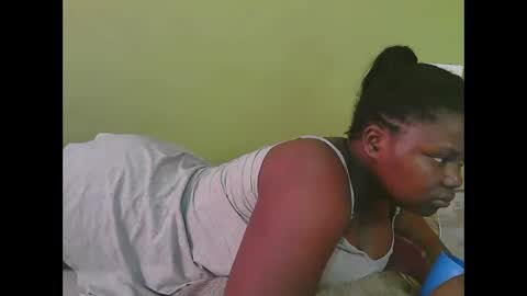 Snapshot of sexy_divana chatting on March 10, 6:38 am sexy_divana online show from March 10, 6:38 am