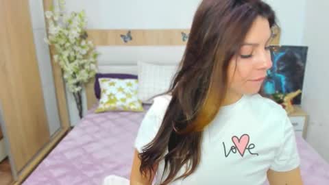 Lily online show from February 26, 5:50 am