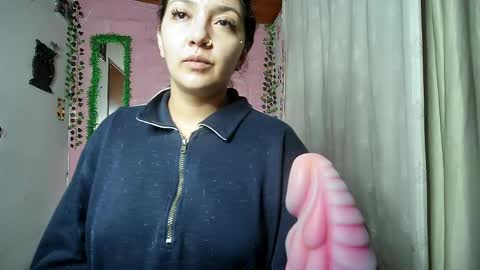 sexy lolas online show from March 13, 7:09 am