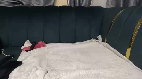 sexy_serena_ online show from December 28, 9:09 am