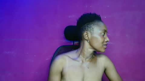 sexydoll32 online show from March 31, 2:33 am