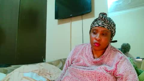 sexyebonylove89 online show from April 12, 2:03 am