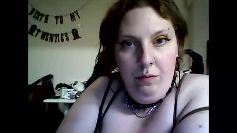 Snapshot of sexyemoprincess chatting on September 19, 6:51 pm Wouldntyouliketoknow online show from September 19, 6:51 pm