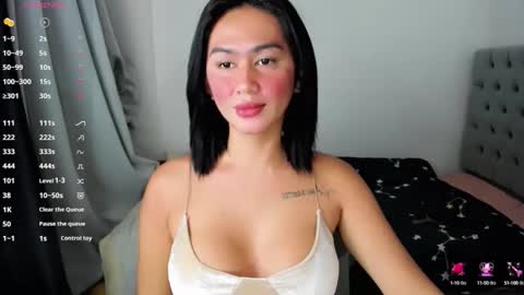 Snapshot of sexygigi_xox chatting on October 9, 9:30 pm gigi online show from October 9, 9:30 pm