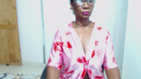 sexyhanny4u online show from November 30, 10:25 pm