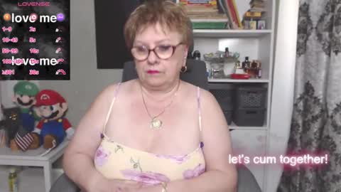 sexylynette4u online show from November 21, 10:28 am