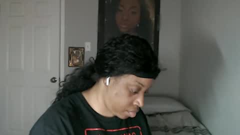 Snapshot of sexymona1218 chatting on September 30, 8:24 pm SexyMona online show from September 30, 8:24 pm