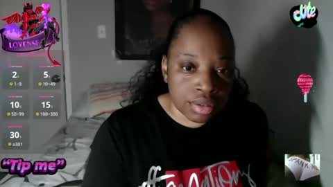 Snapshot of sexymona1218 chatting on September 15, 2:20 am SexyMona online show from September 15, 2:20 am