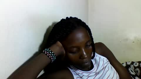 VIVIAN online show from February 13, 6:59 pm