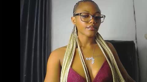 Darkskinned Rae online show from March 3, 10:38 pm