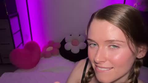 shadebabe online show from July 25, 3:46 am