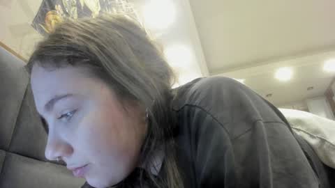 Snapshot of shadow_raffi chatting on February 8, 3:08 am shadow_raffi online show from February 8, 3:08 am