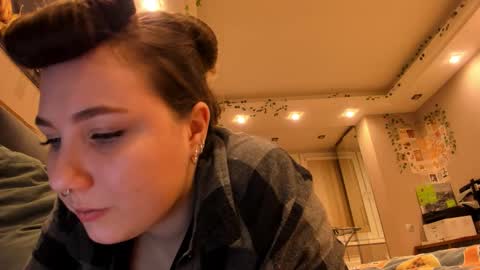 Snapshot of shadow_raffi chatting on November 1, 3:10 am shadow_raffi online show from November 1, 3:10 am