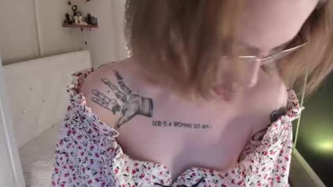 shameles_pussy online show from February 22, 4:18 am