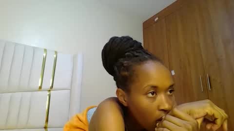 shanizz online show from February 13, 4:32 am