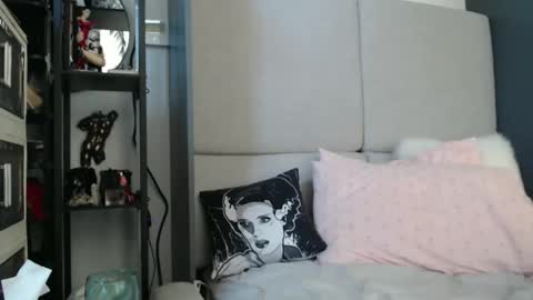 Shannon07 online show from January 5, 7:39 pm