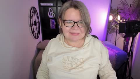 Shannon online show from April 3, 5:05 am