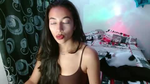 shantal_d03 online show from November 5, 11:43 pm