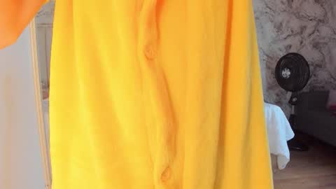 Shantal online show from November 1, 4:16 am