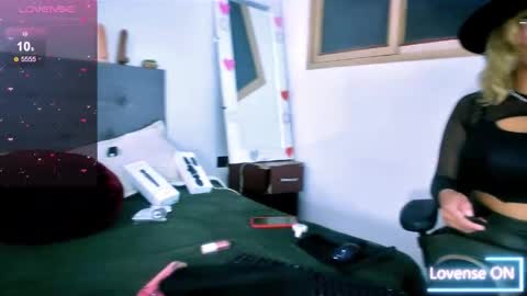 sharlott_3 online show from April 9, 1:05 pm