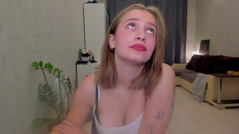 shawty__mariaa online show from October 6, 3:07 pm