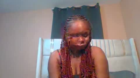 Shay diva online show from November 4, 1:05 pm