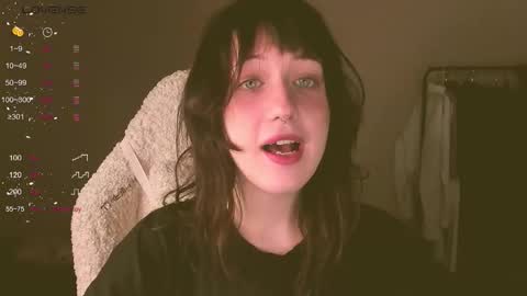 Snapshot of sheeny_shy chatting on September 16, 4:48 pm Chiara online show from September 16, 4:48 pm