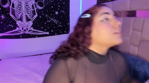 Heidy  online show from December 20, 1:03 am