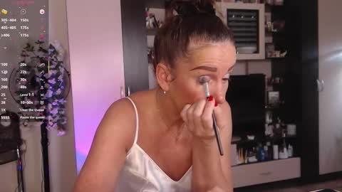 Sheila GMT 2 Tuesday Wednesday Friday Saturday Sunday- 8  5  online show from November 11, 5:25 am