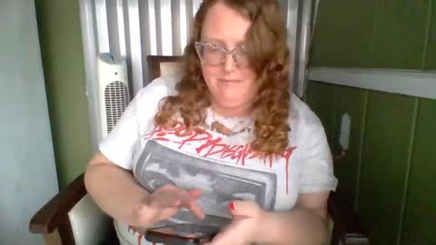 Red online show from April 7, 10:12 pm