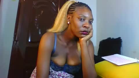 shelia420715 online show from March 23, 7:09 pm